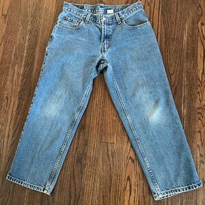 Vintage Levi’s 550 relaxed fit men’s women’s cropped baggy jeans denim 32 x 26